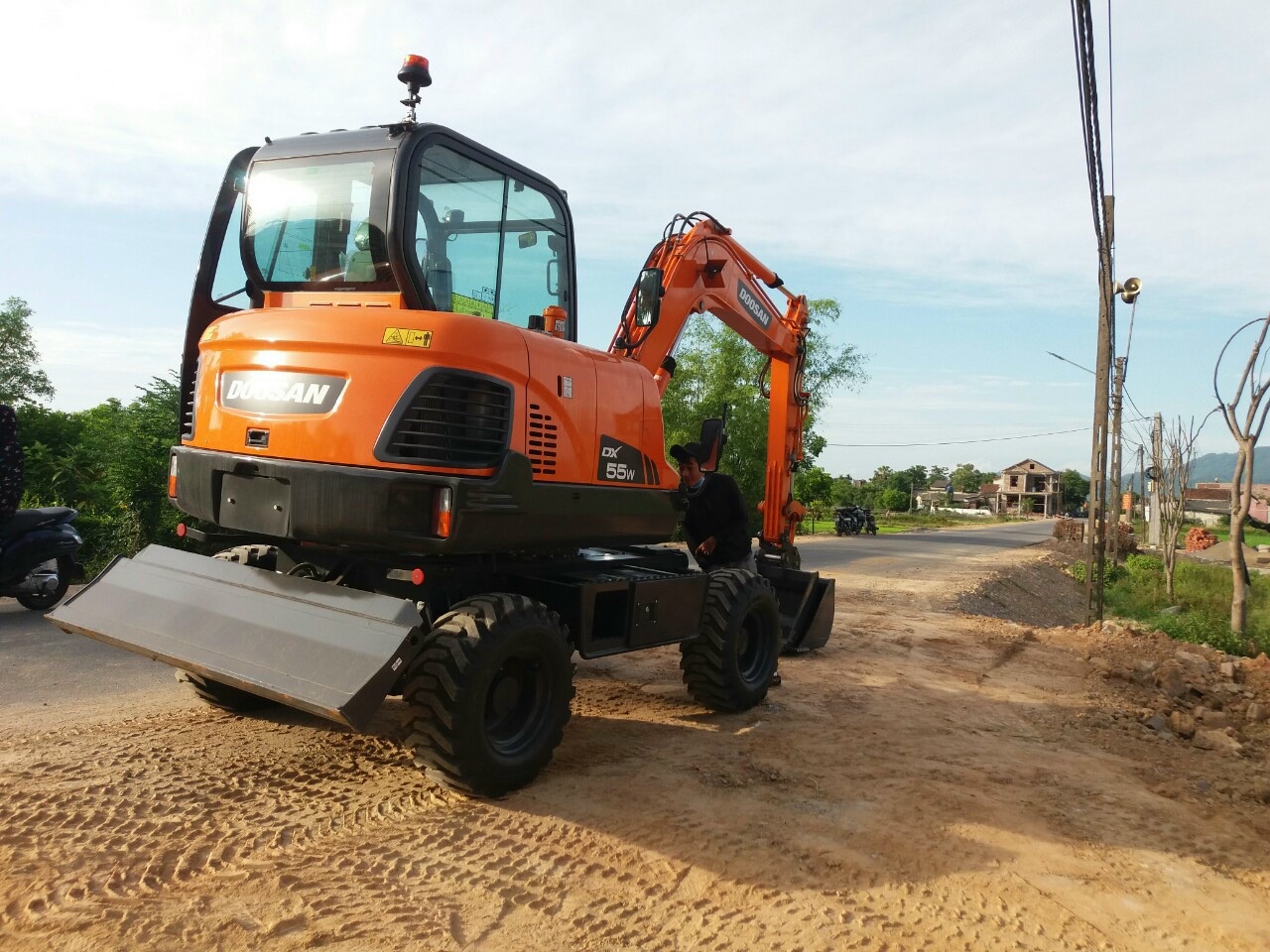 NOI-CHO-THU-MAY-XUC-55