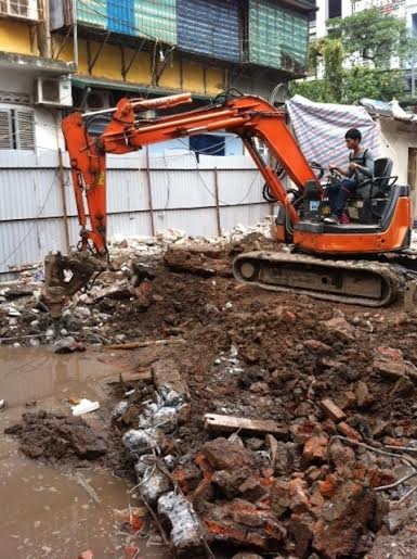 bao-gia-may-xuc-ha-long