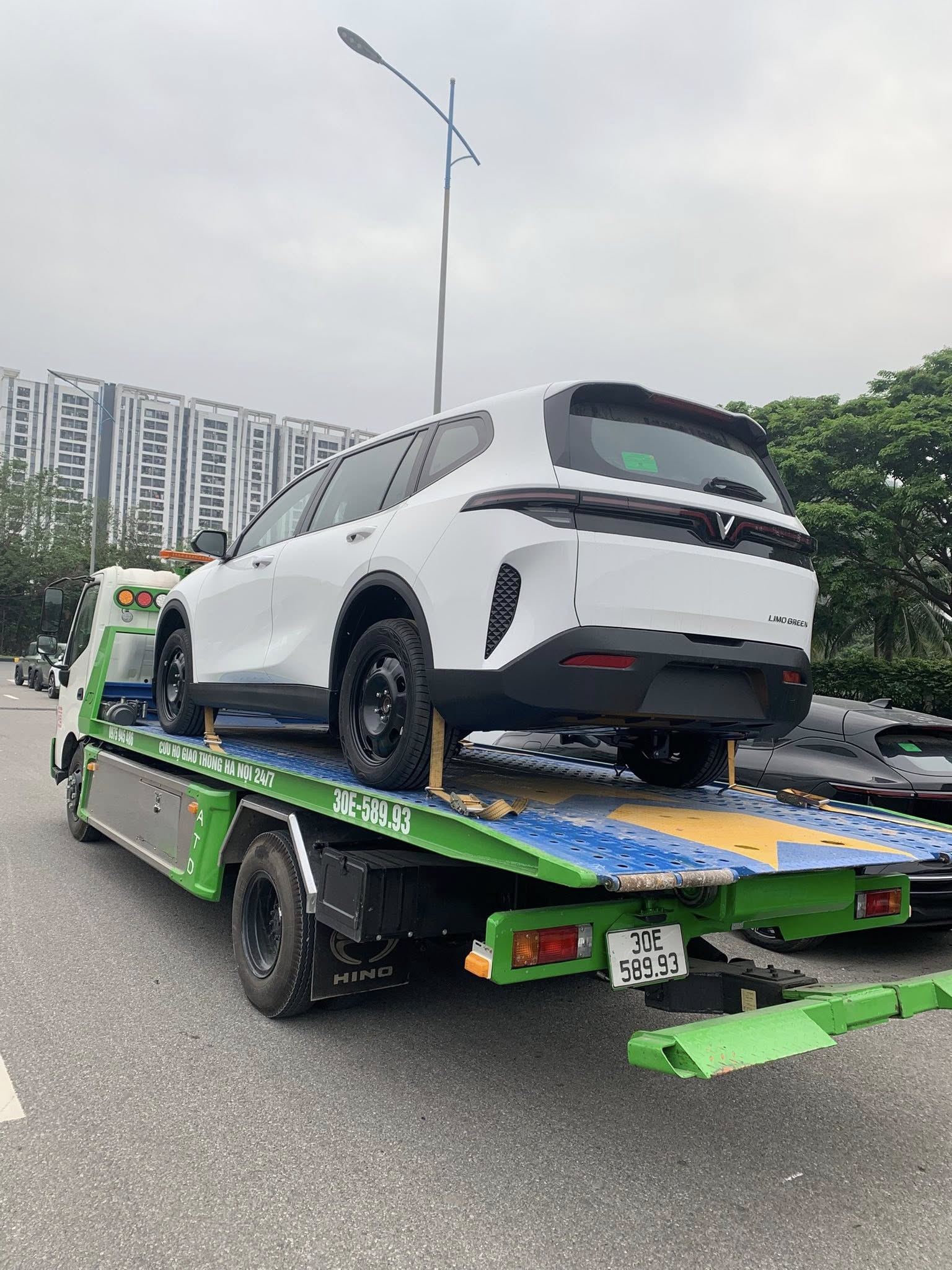 cuu-ho-xe-van-chuyen