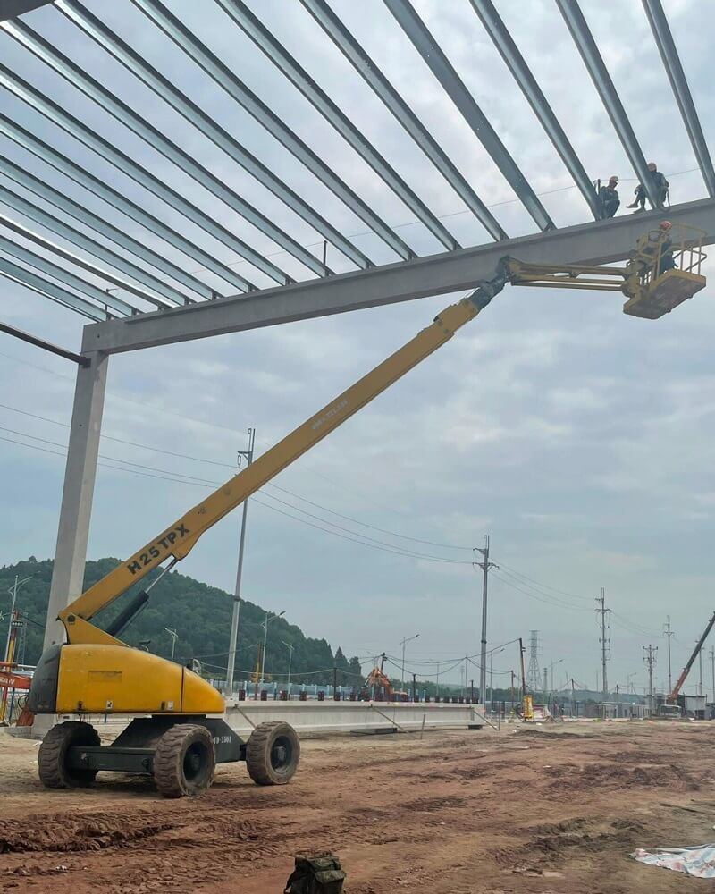 xe-Boom-Liff-26m-Ha-Long